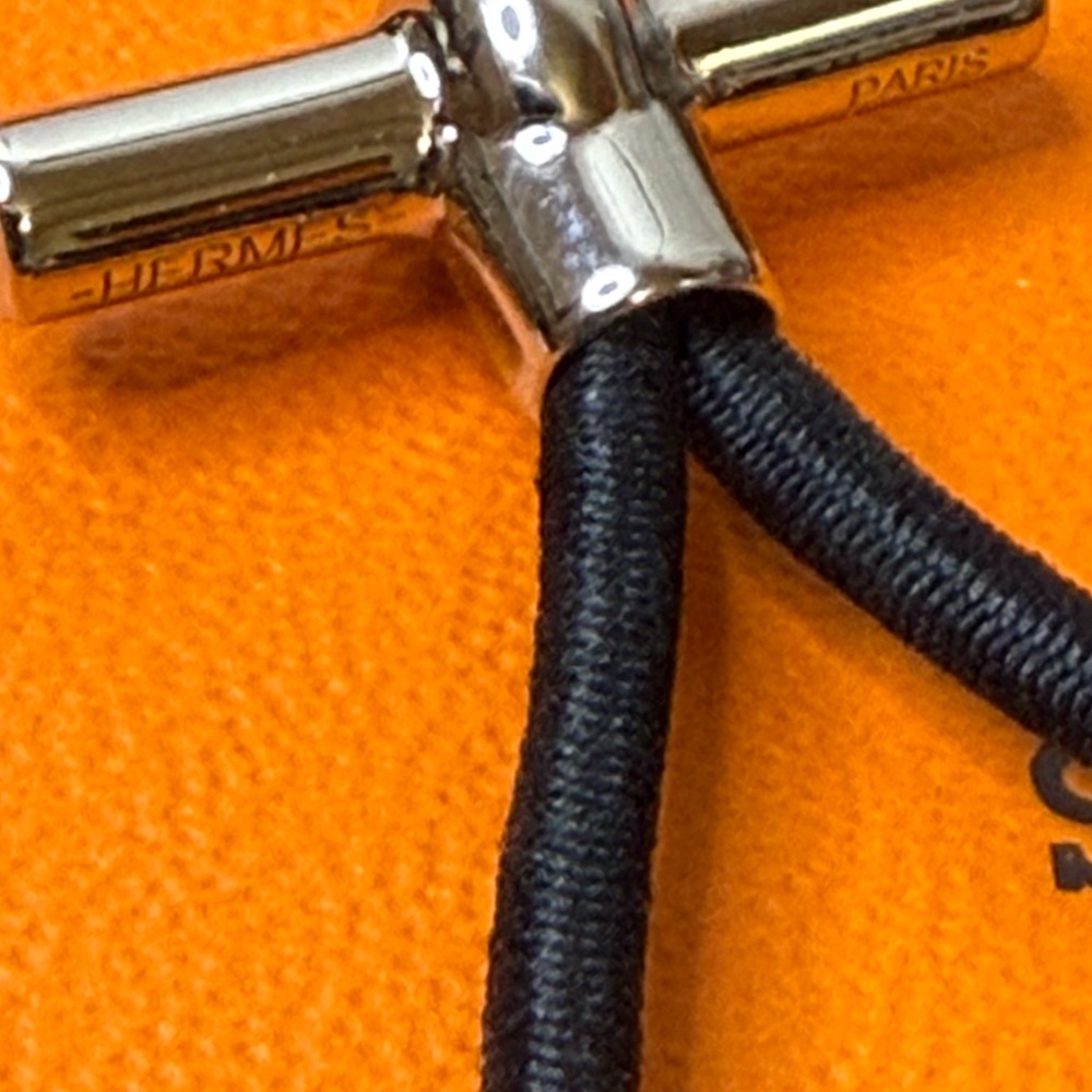 Hermes Glenan Silver Hair Ties - Picture 2 of 7
